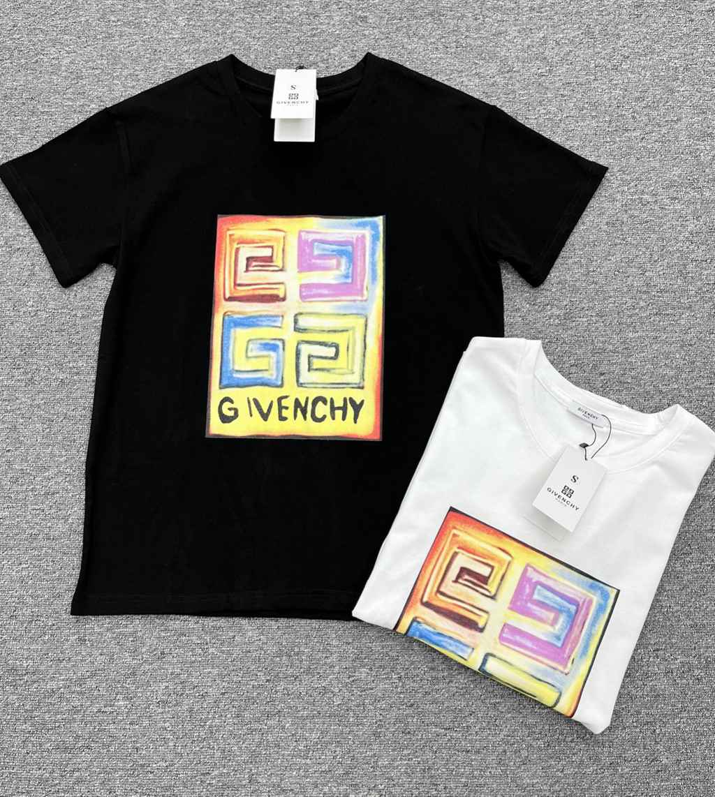 Givench* T-shirt